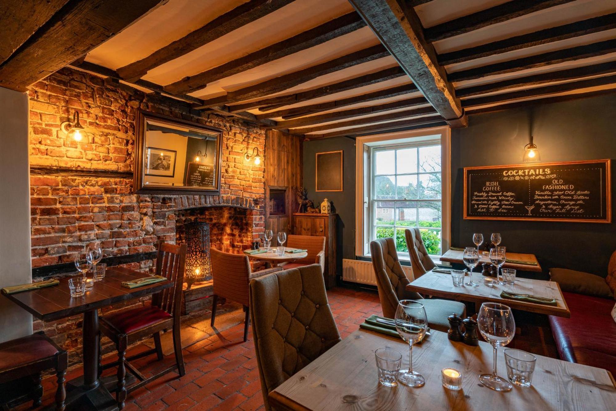 The Royal Oak Inn チチェスター エクステリア 写真