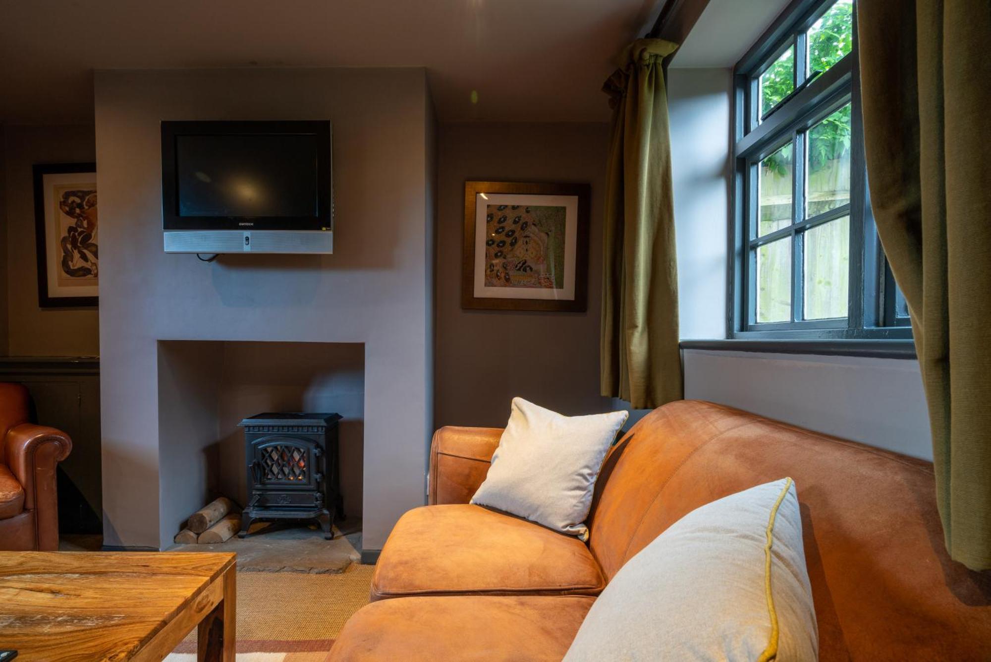 The Royal Oak Inn チチェスター エクステリア 写真