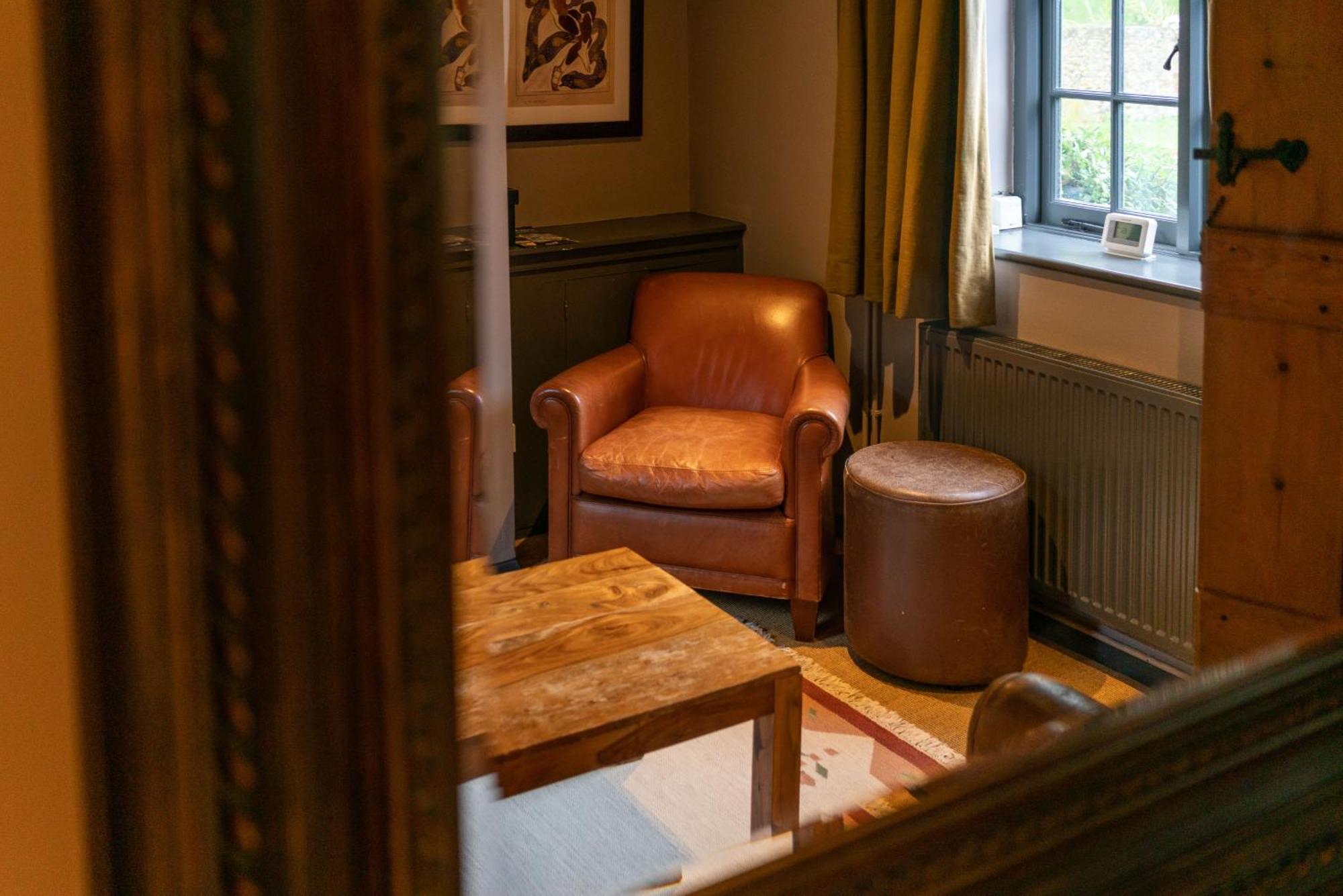 The Royal Oak Inn チチェスター エクステリア 写真